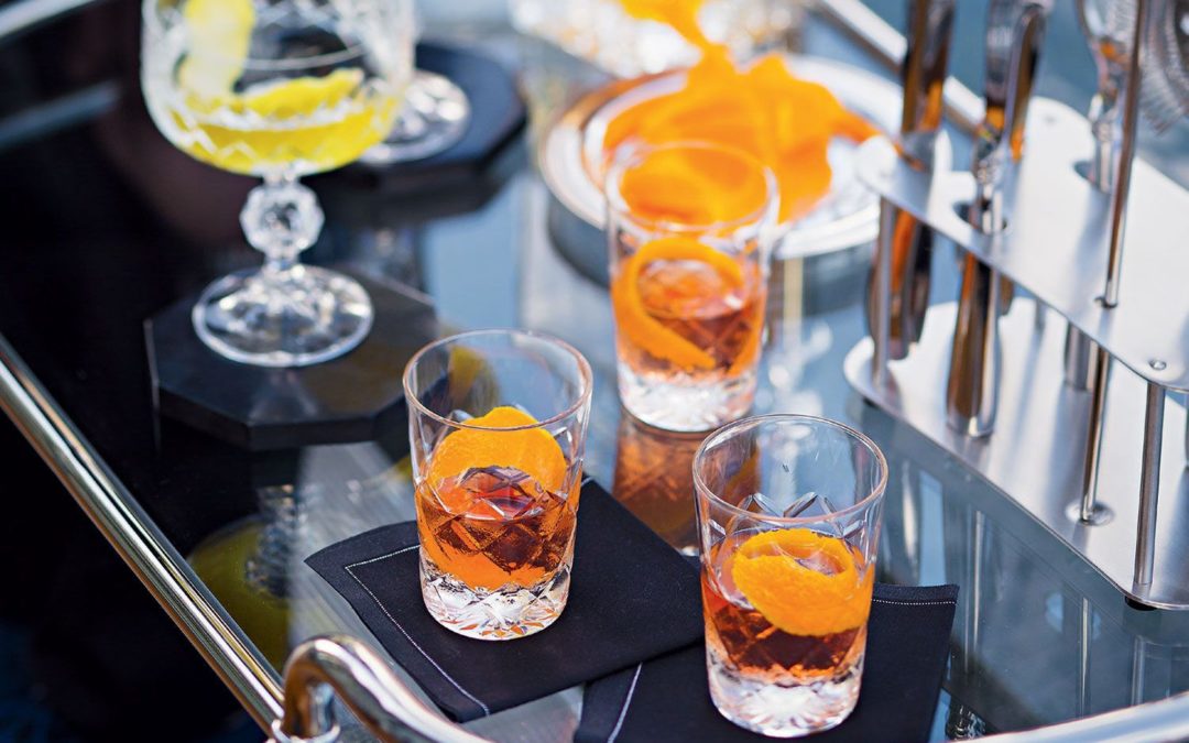 Organisez une soirée cocktail parfaite avec les conseils d’un professionnel