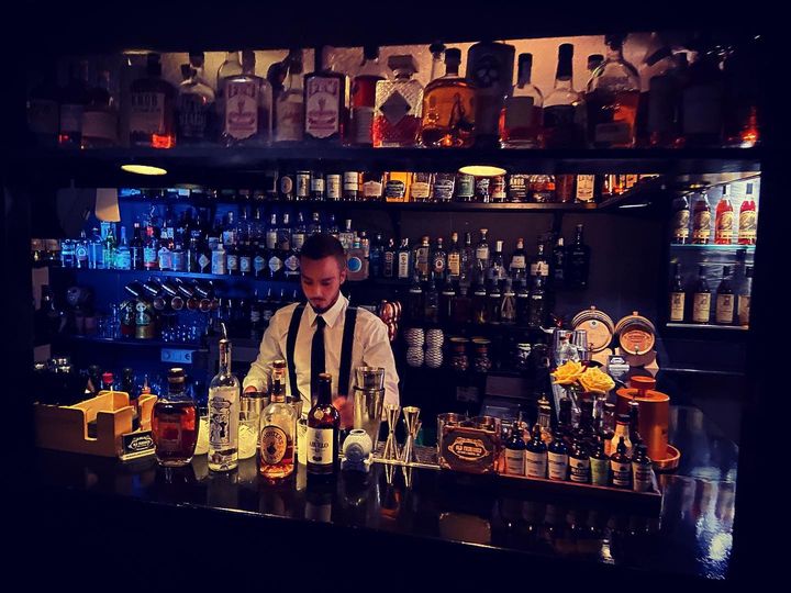 Le top des choses qui font un bar réussi et un barman à Lyon
