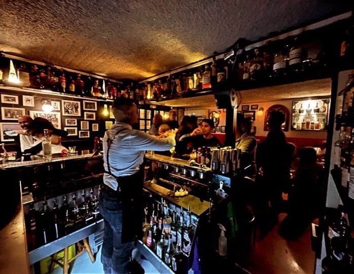 5 choses que vous pouvez faire pour la première fois dans un bar